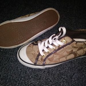 Coach shoes tan Size 8
