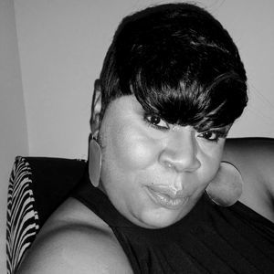 Meet your Posher, Felicia