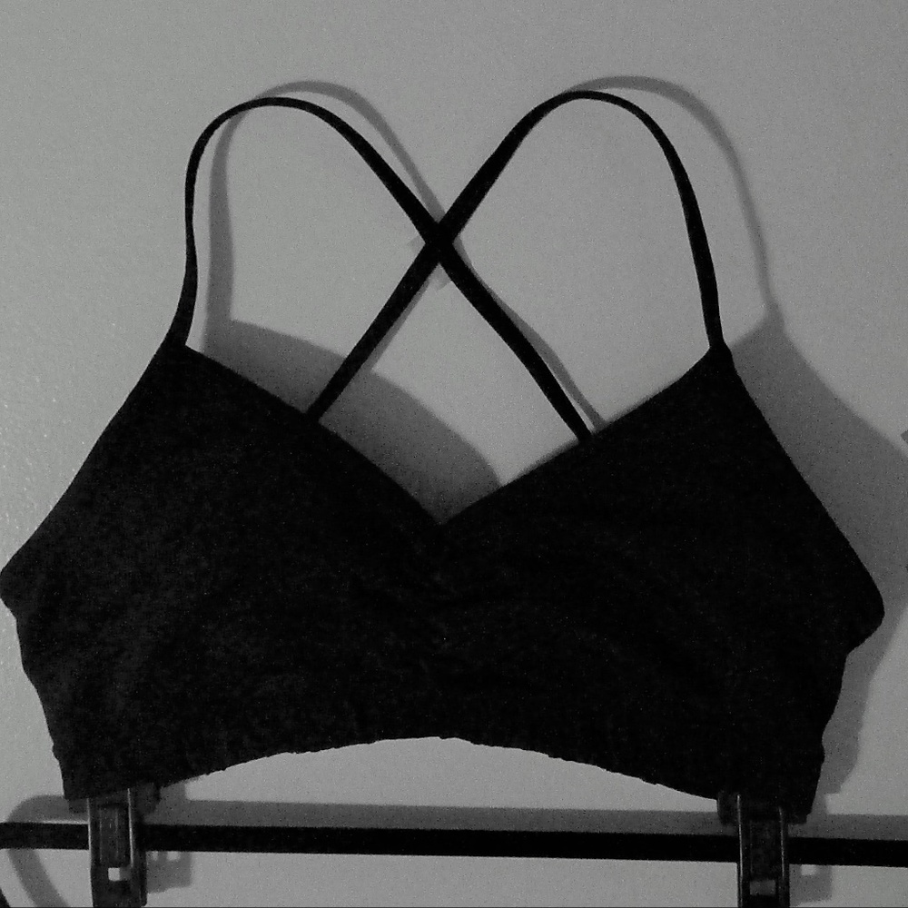 handful cross back sports bra. Sz Large