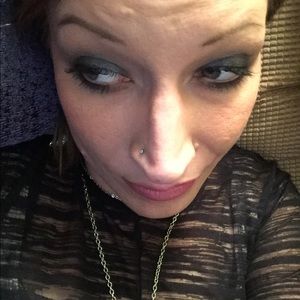 Meet your Posher, Michele