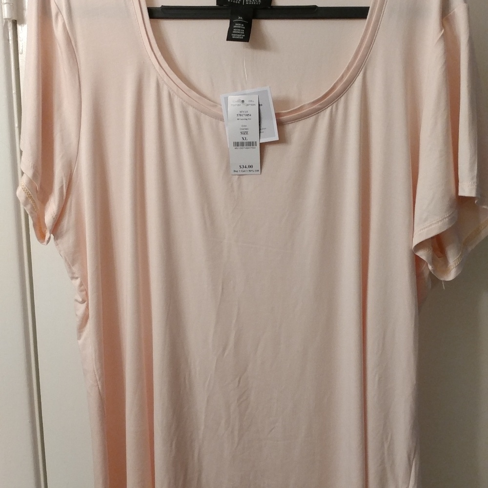 White house black market t-shirt