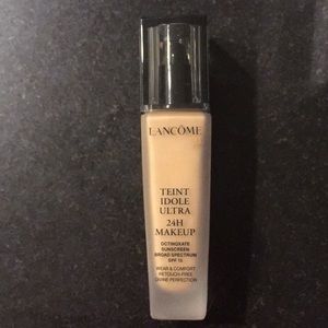 Lancôme Teint Idole Ultra 24 Hour Makeup