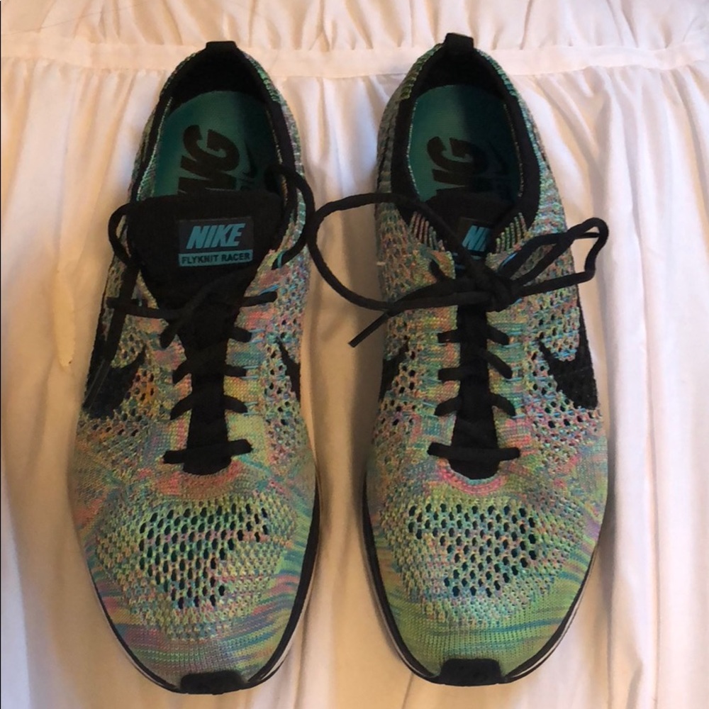 Nike Flyknit Racer