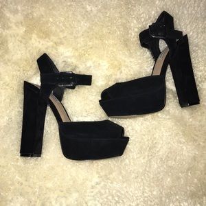 Steven Madden Pumps