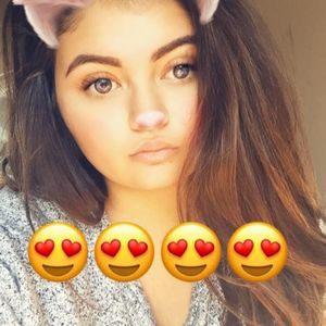 Meet your Posher, Lena