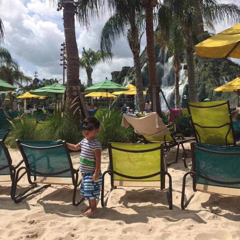 Meet your Posher, Sam