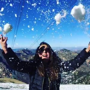 Meet your Posher, Daniela