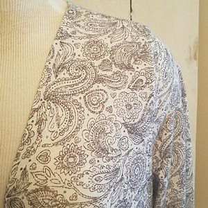 Large LuLaRoe Sarah - White with cute paisley!!