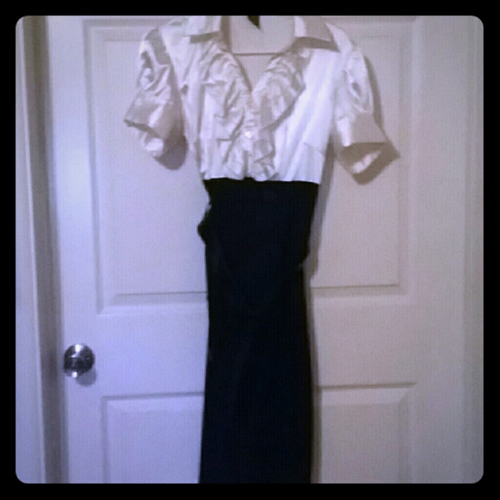 Black and white dress with belt included