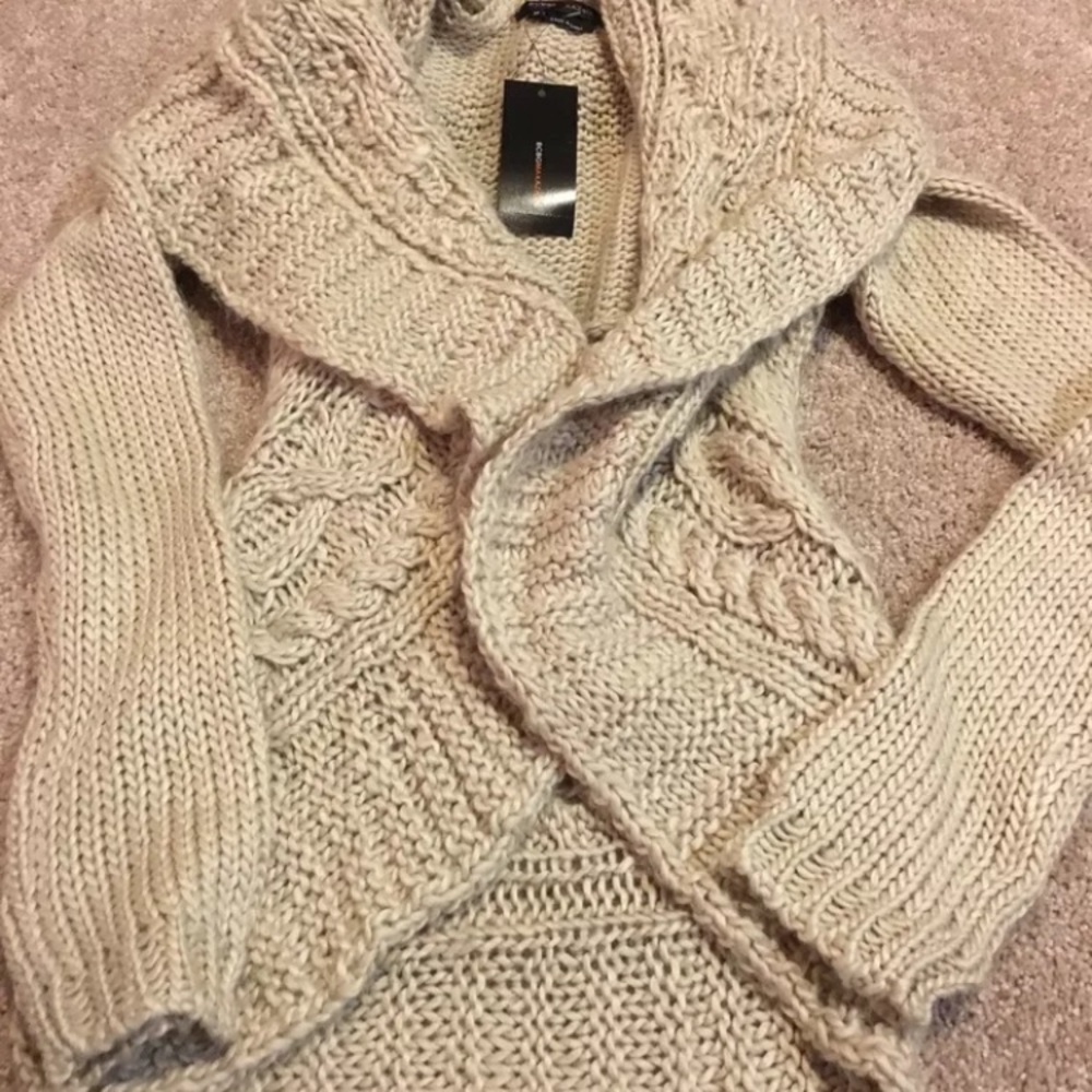 BCBGMaxazria oatmeal cardigan sweater. NWT size M