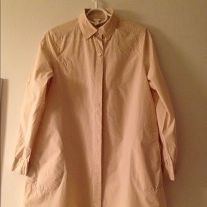 Long shirt-dress. Nude pinkish