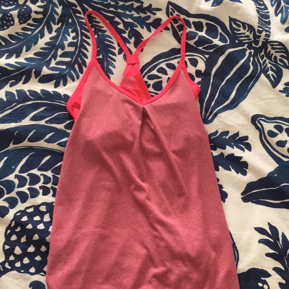 Athletic top
