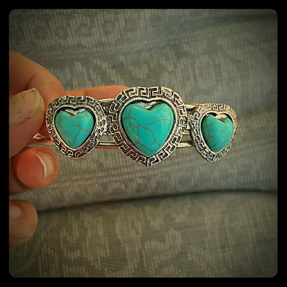 Turquoise heart bracelet