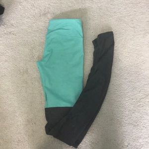 Alo Goddess Leggings