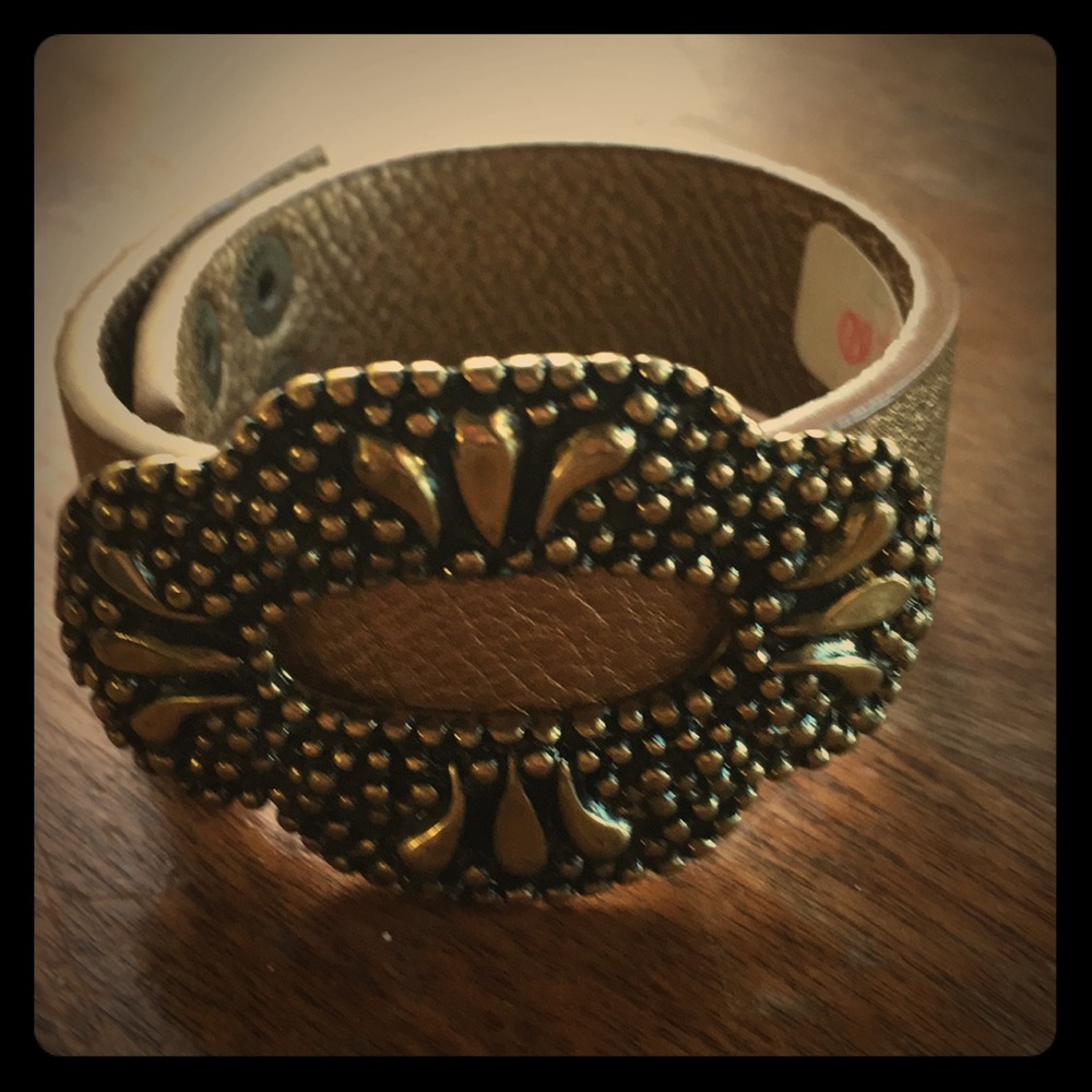 Bracelet