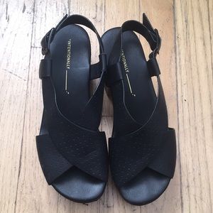 Intentionally Blank platforms size 37
