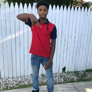 Meet your Posher, Devin