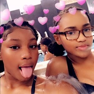 Meet your Posher, Tonae