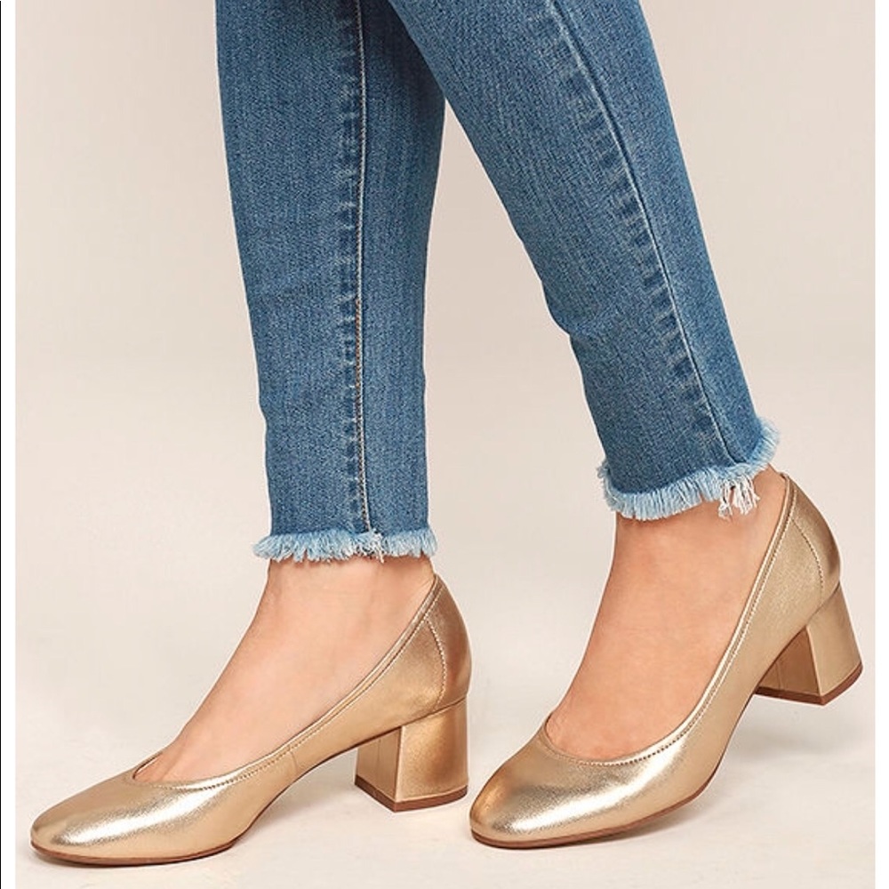 LEATHER LOW STEVE MADDEN PUMPS