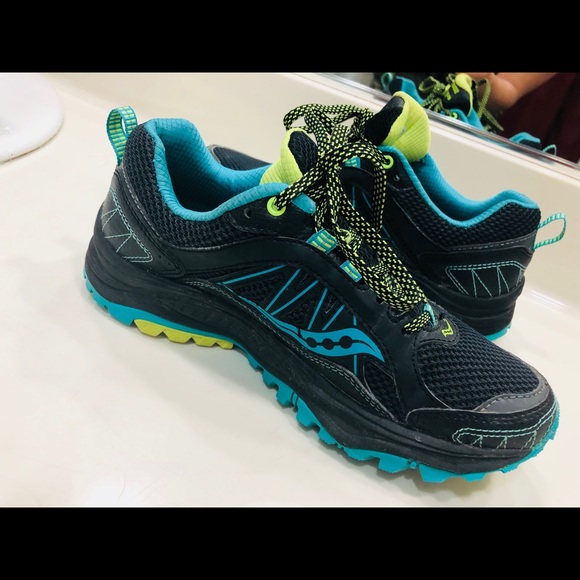 Saucony running shoes - Picture 3 of 3