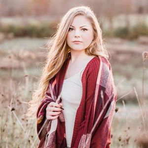 Meet your Posher, Alexis