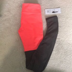 NWT - Alo Goddess Leggings