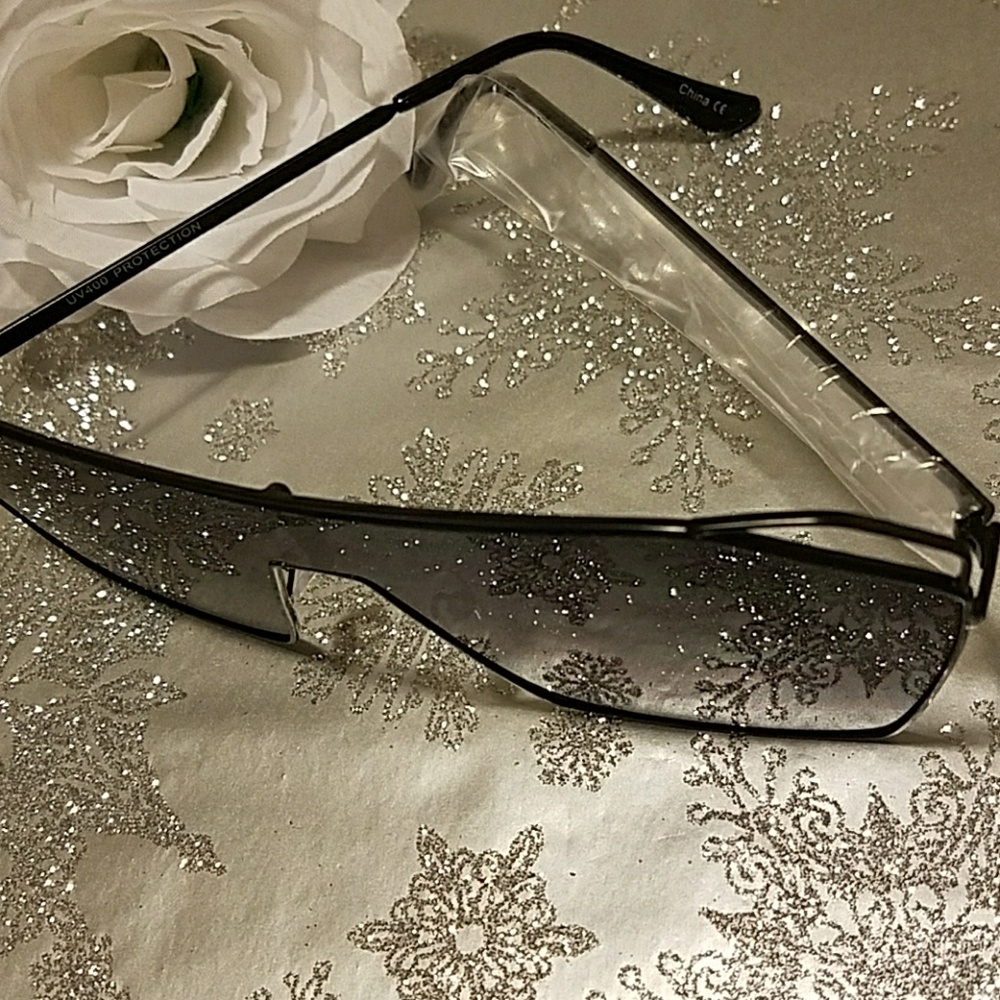 Sunglasses - Picture 3 of 3