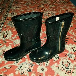 Unlisted glossy rain boots sze 7