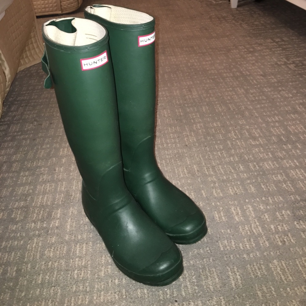SOLD Women’s Hunter boots in green
