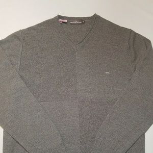 Rodd & Gunn Extra-Fine Merino Wool V-neck Sweater
