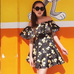 Yellow flower black dress off shoulder