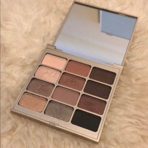 Stila eyes are the window soul eyeshadow palette