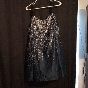 Navy/ white tank top!