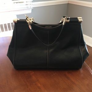 Coach Madison pinnacle Caroline satchel. Black