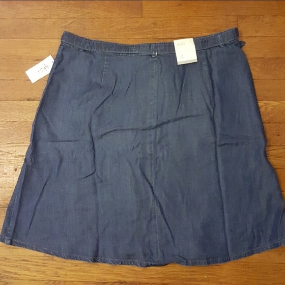 NWT Style & Co Chambray button down skirt size 14 - Picture 4 of 5