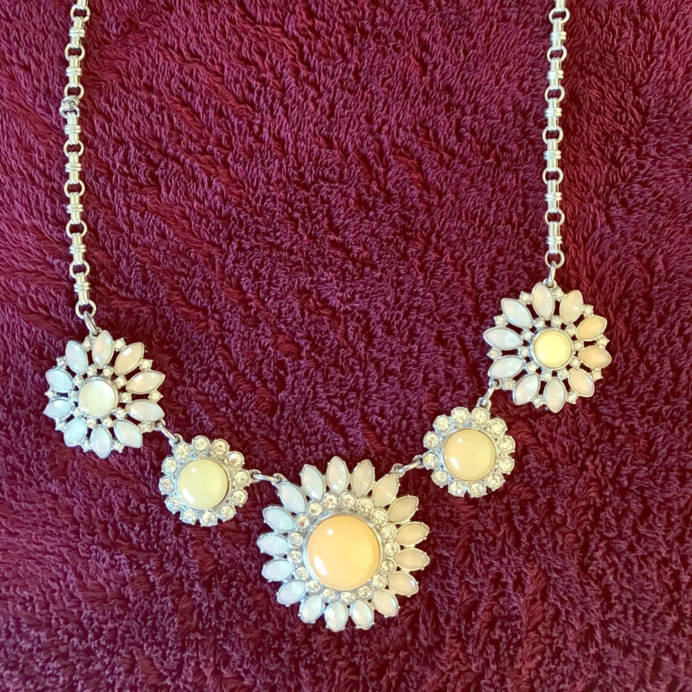 Lia Sophia Chunky floral necklace
