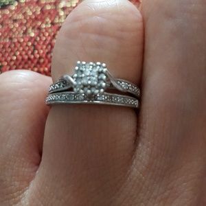 Keepsake Glamour 1/8 carat  diamond 10kt