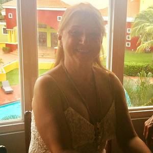 Meet your Posher, Edna