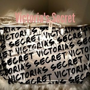 Victoria's Secret Tote w/ Extra Accessory Pouch