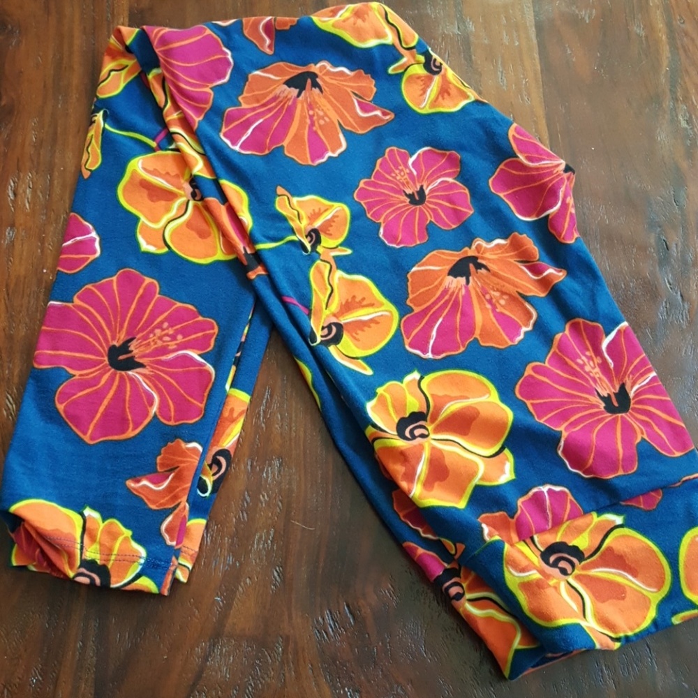 Lularoe OS Leggings NWOT