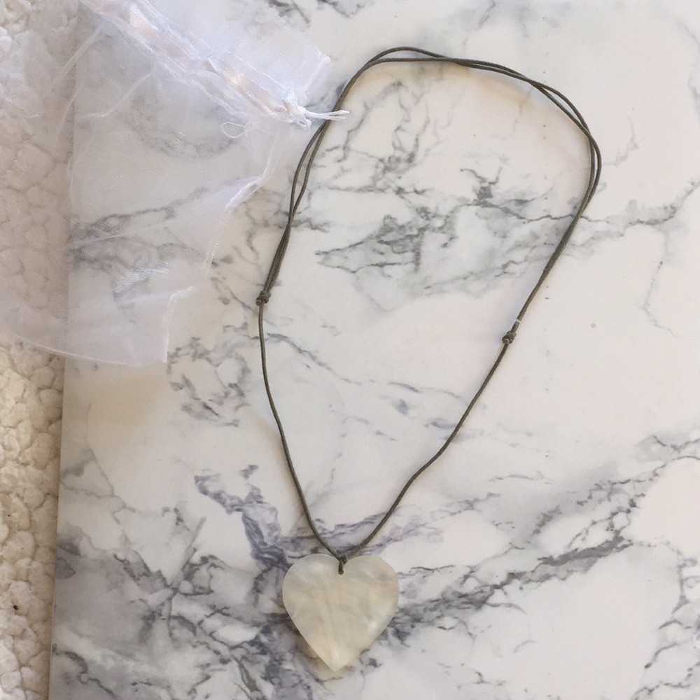 MOTHER OF PEARL NECKLACE