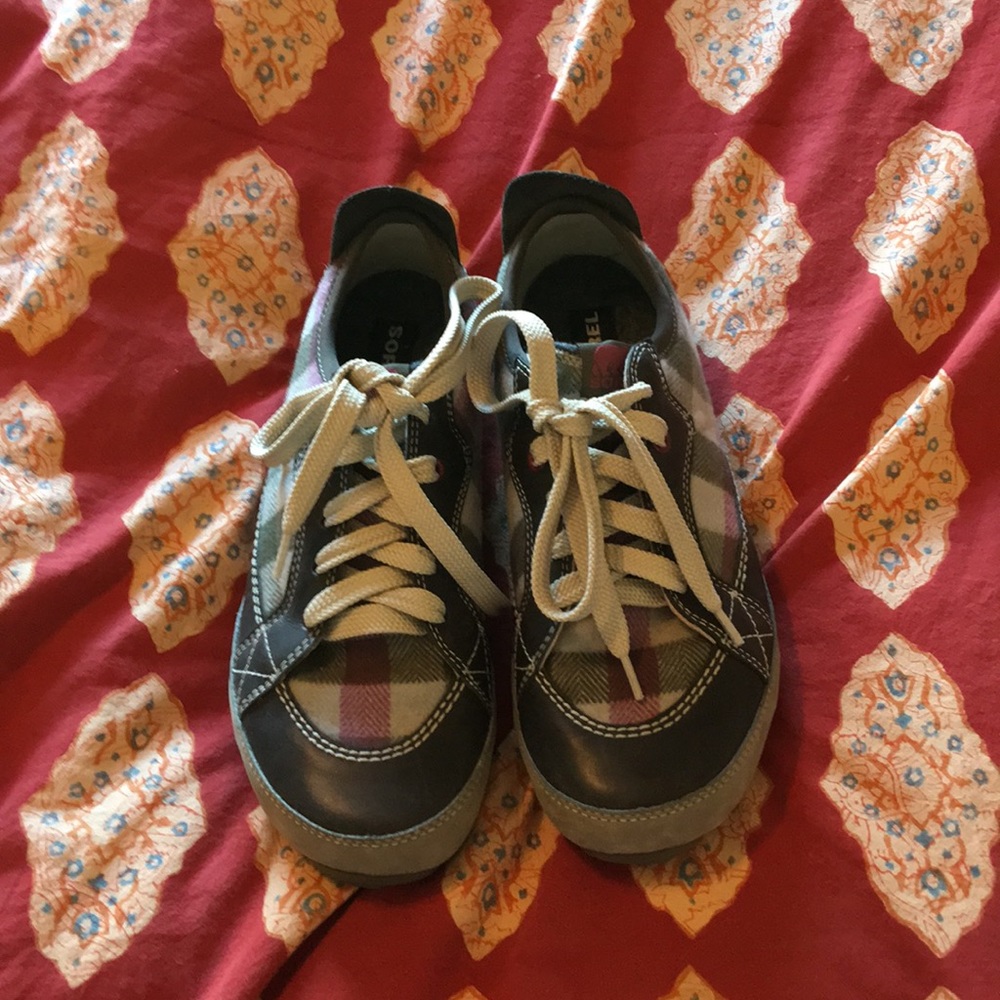 Sorel shoes 8.5