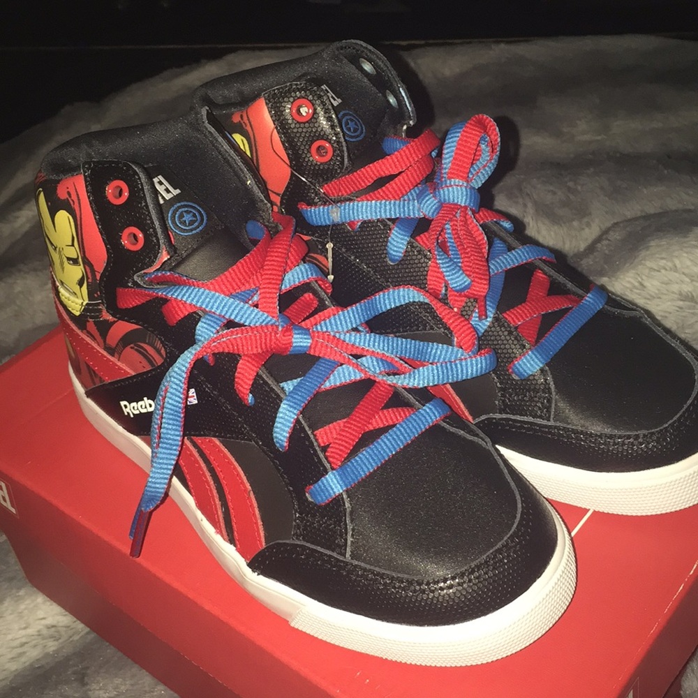 Reebok marvel mashup captain America iron man 2Y