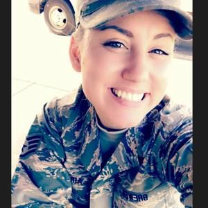 Meet your Posher, Katelyn