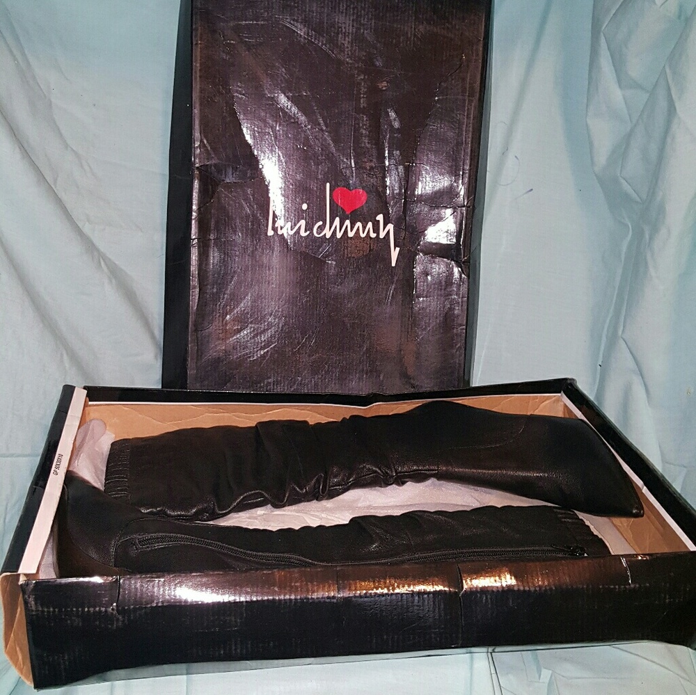 Luichiny Leather boots, size 7, NIB