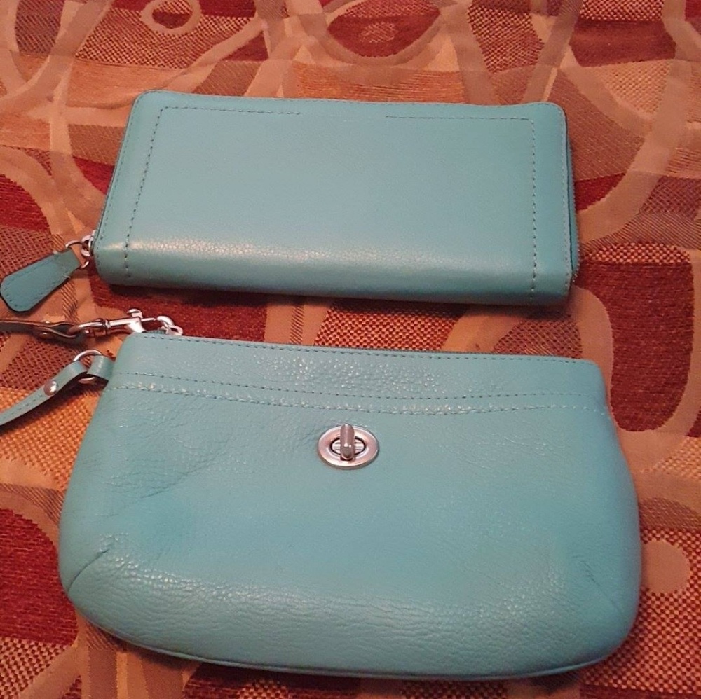 Teal coach full size wallet and matching wristlet