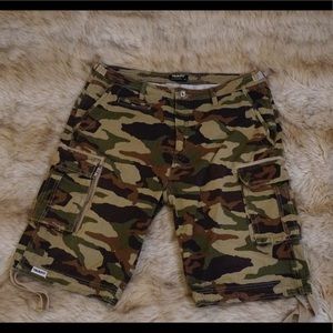 Men’s camouflage cargo shorts Size 36