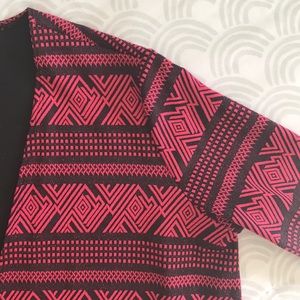 Medium LuLaRoe Sarah Duster