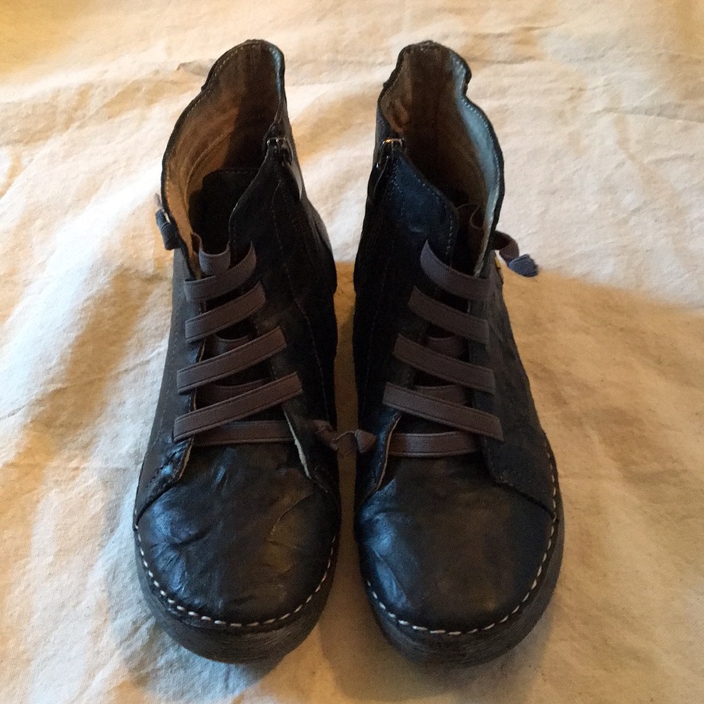 Bernie Mev. black casual ankle boots
