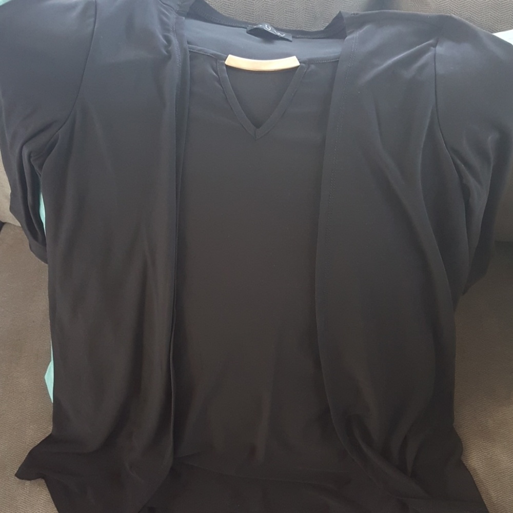 Blk and gold top. Only worn once